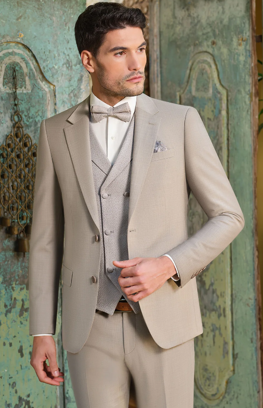 klasszikus férfi öltönyök