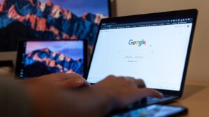 Google optimalizálás Komáromi Zsombor SEO szakértő kínálatában